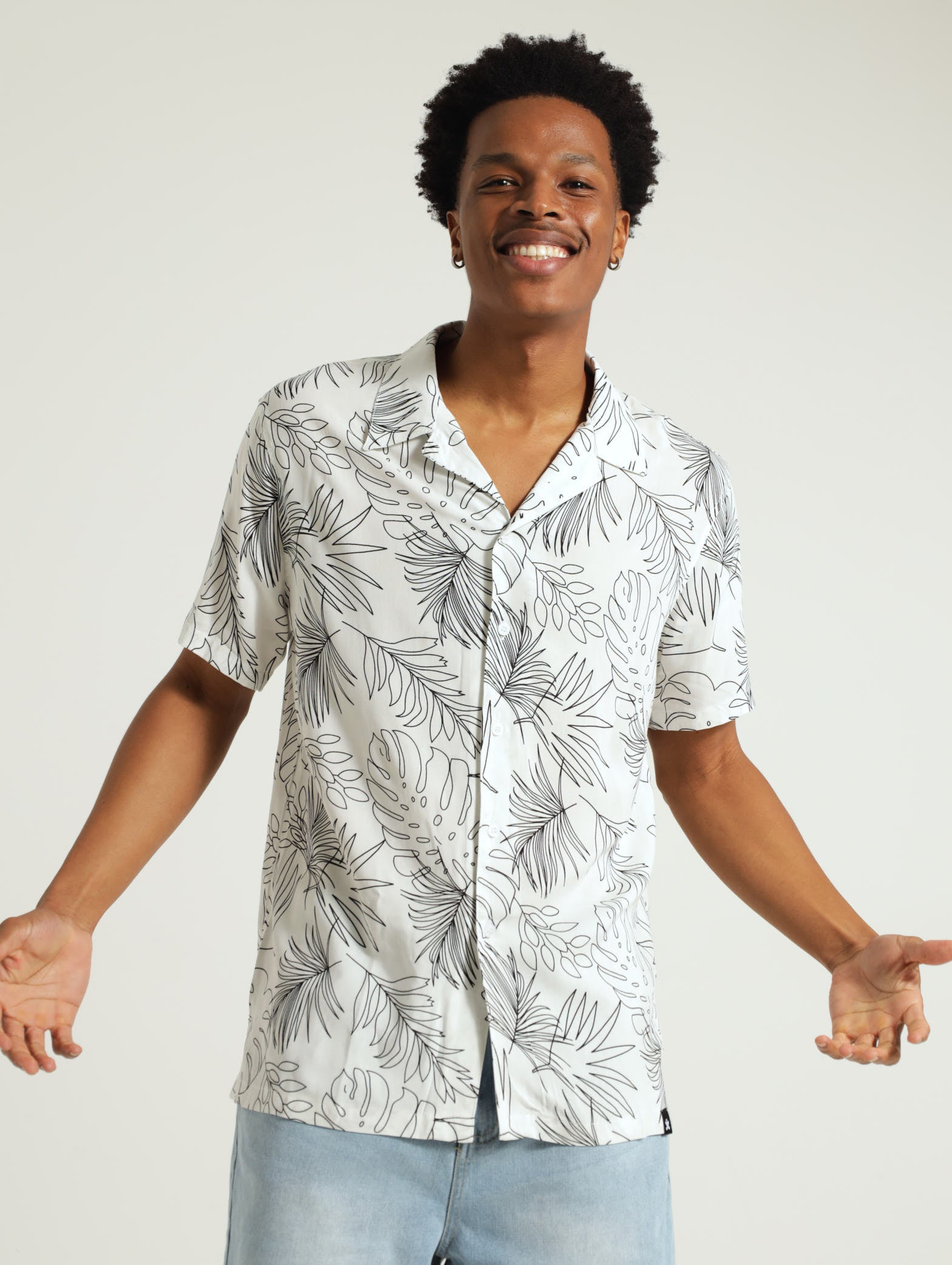 Mens Short Sleeve White Black Sketch Floal Shirt Edgars Namibia