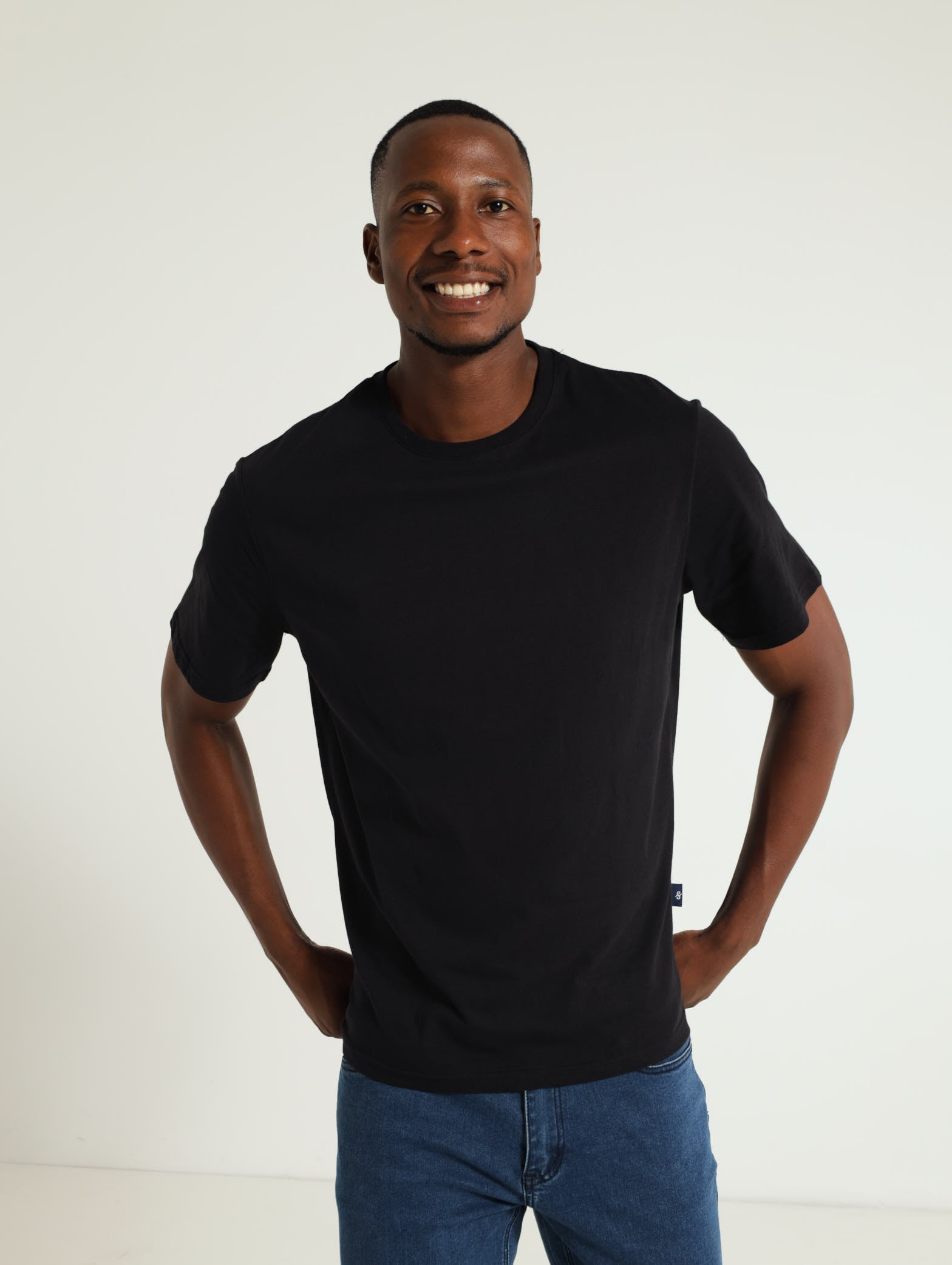 Mens Basic Crew Neck Top – Edgars Namibia