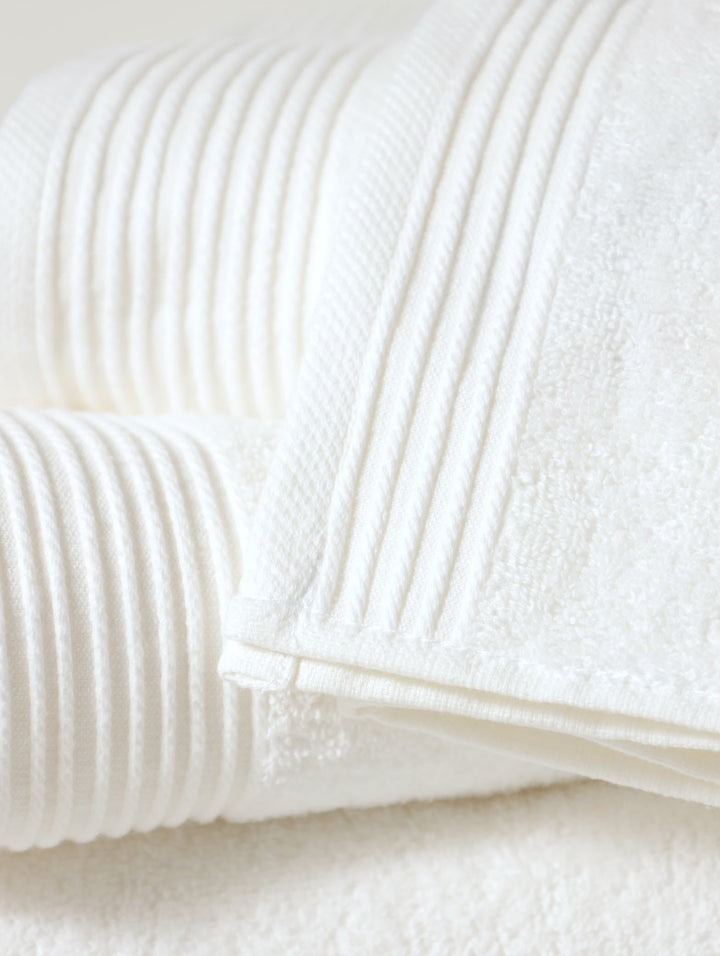 Signature Ripple Border Towels White Edgars Namibia